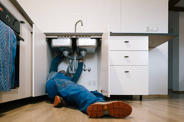 Professional Plumbing technician working in Stratford, NY